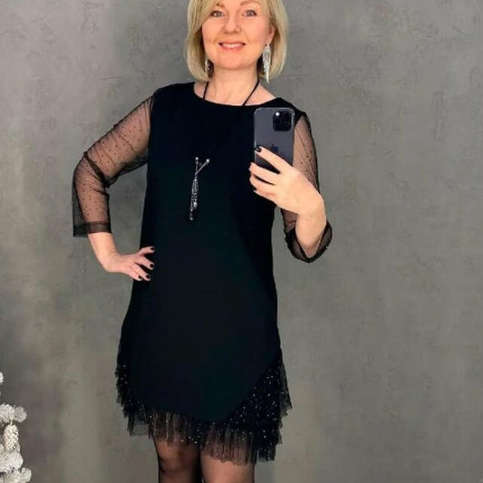 Czarna krótka sukienka wieczorowa
