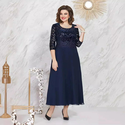 Elegancka koronkowa sukienka w dużym rozmiarze