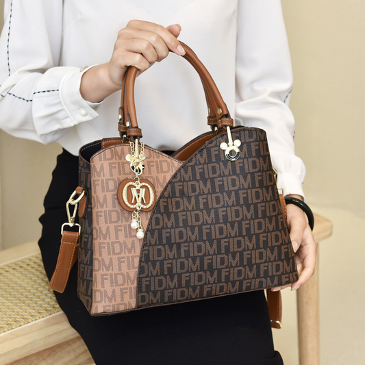 👜 Elegancka torebka damska w stylu retro