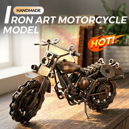 Ręcznie wykonany model motocykla z żelaza